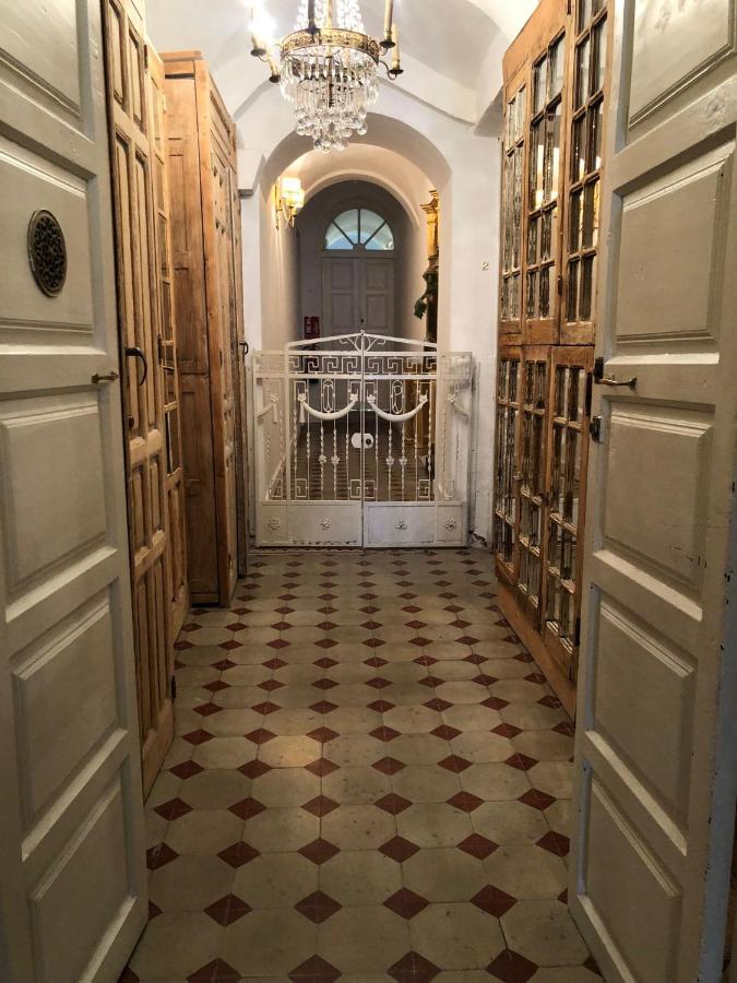 Apartamentos Tukasa Vintage Caces Dış mekan fotoğraf